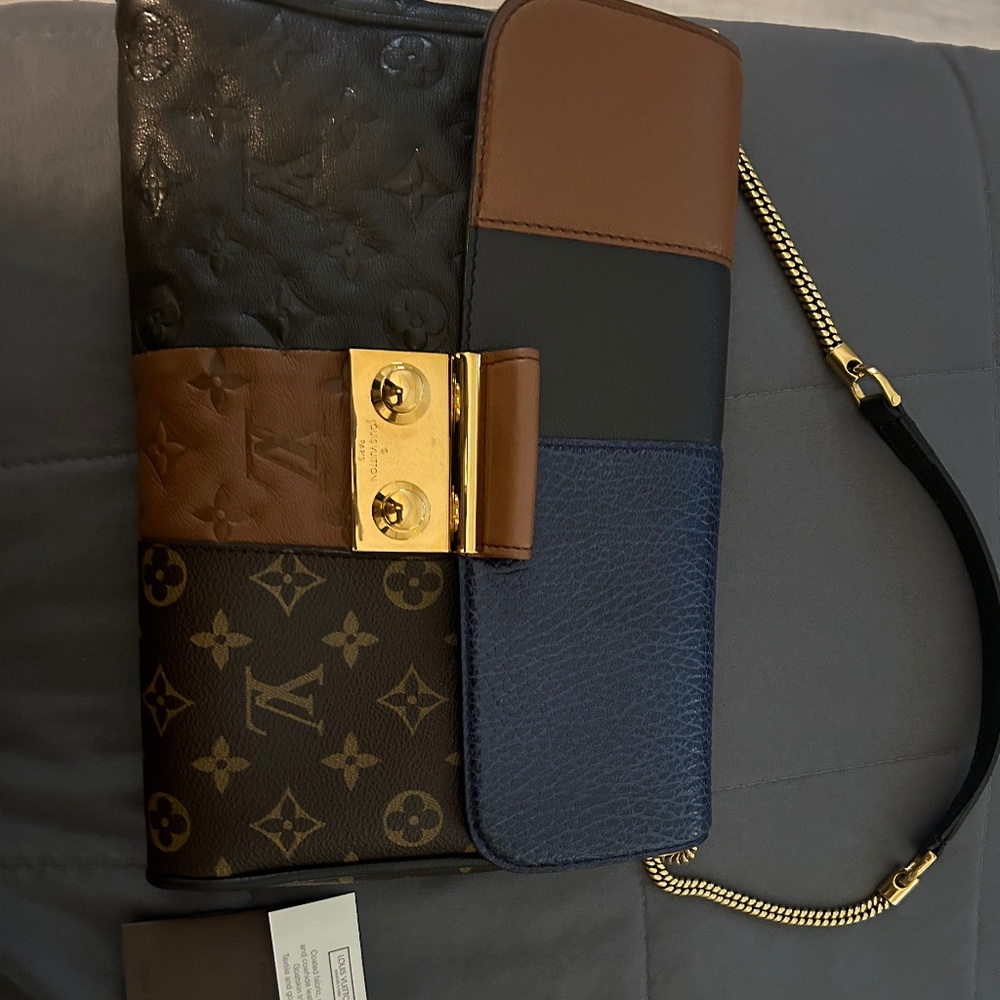 Louis Vuitton purse